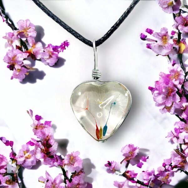 Collar de Corazón con dientes de león de colores