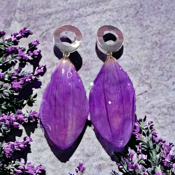 Aretes de Petalos Dalia Morada