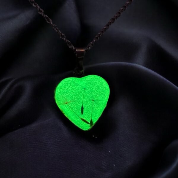 Collar de Corazón con dientes de león - Imagen 2